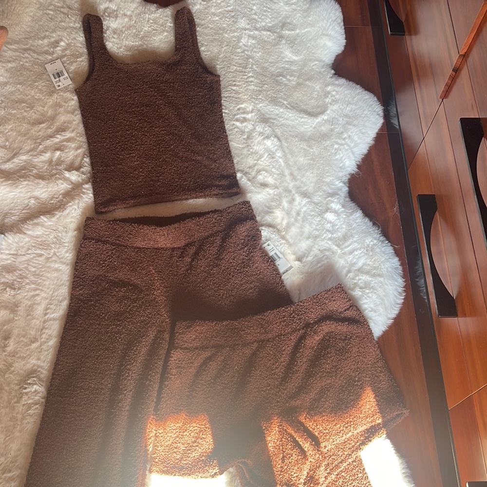 Steve Madden - brown lounge set